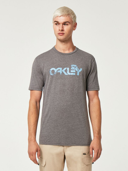 Oakley T-shirt